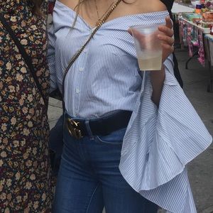 Off-the-shoulder top